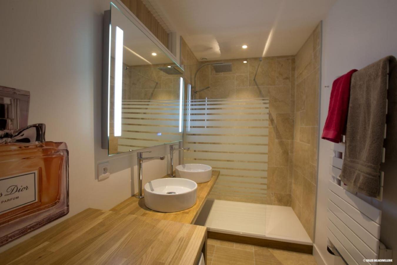 L'Appartement : Location Les Merciers. ลาโรแชล ภายนอก รูปภาพ