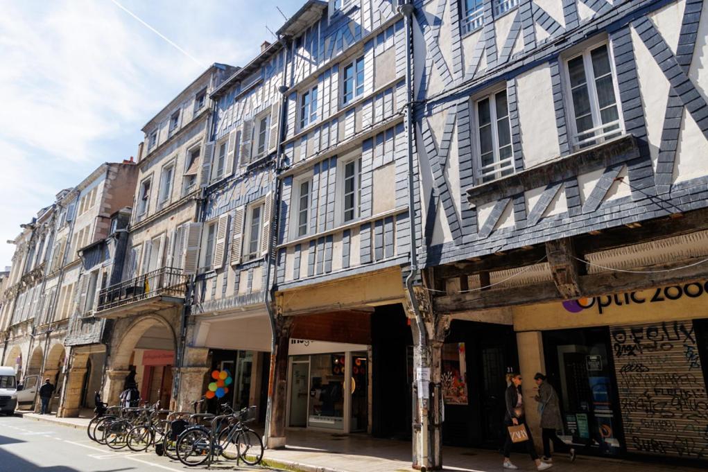 L'Appartement : Location Les Merciers. ลาโรแชล ภายนอก รูปภาพ